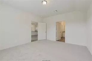 5521 Fox Blf Dr, Bryan, TX 77807 - Photo 13