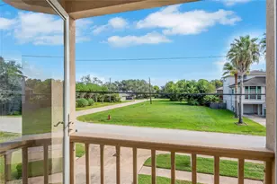 1404 Kipp Ave, Kemah, TX 77565 - Photo 11