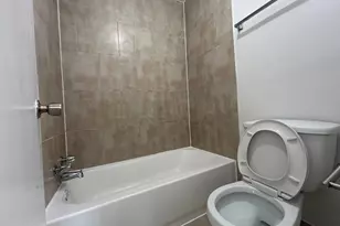 1010 S Wayside Dr, Houston, TX 77023 - Photo 29