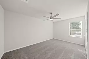 831 Red Oakland Dr, Houston, TX 77090 - Photo 7