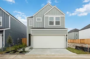 7612 Inwood Grv Ln, Houston, TX 77088 - Photo 1