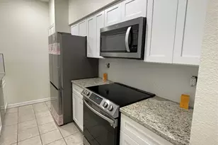 640 Wilcrest Dr, Houston, TX 77042 - Photo 9