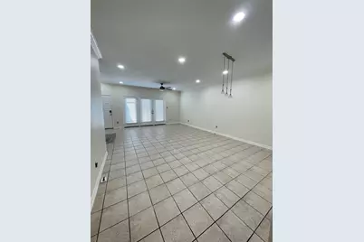 640 Wilcrest Drive #640, Houston, TX 77042 - Photo 13