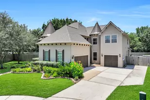 2304 Halls Creek Ct, Friendswood, TX 77546 - Photo 3
