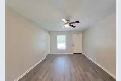 2810 Forest Oaks Boulevard, Houston, TX 77017 - Photo 3