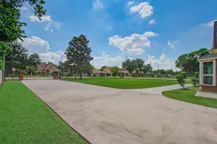 10202 Brighton Ln Ln, Houston, TX 77031 - Photo 25