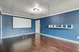 10202 Brighton Ln Ln, Houston, TX 77031 - Photo 17