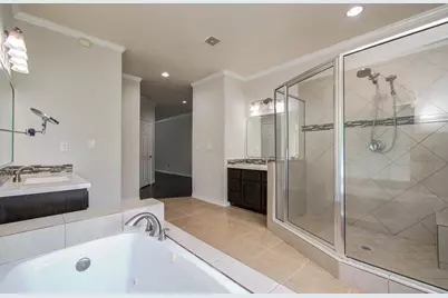 10202 Brighton Ln Lane, Houston, TX 77031 - Photo 7