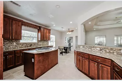 10202 Brighton Ln Lane, Houston, TX 77031 - Photo 29