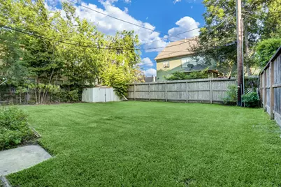 4419 Cynthia, Bellaire, TX 77401 - Photo 17