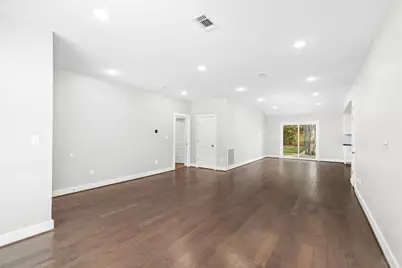 5723 Spellman Road, Houston, TX 77096 - Photo 5