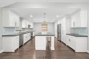5723 Spellman Rd, Houston, TX 77096 - Photo 9
