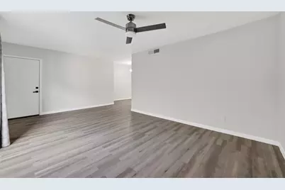 1811 Stoney Brook Drive #91, Houston, TX 77063 - Photo 15