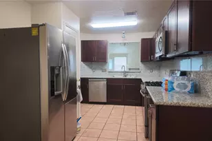 13519 Elder Bridge Dr, Sugar Land, TX 77498 - Photo 5