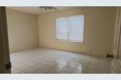 13519 Elder Bridge Drive, Sugar Land, TX 77498 - Photo 9