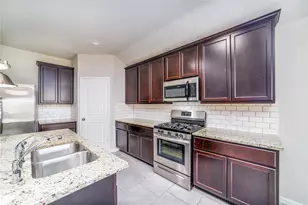8307 Oakleaf Meadow Ct, Rosharon, TX 77583 - Photo 13