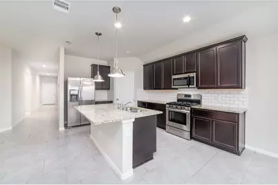 8307 Oakleaf Meadow Court, Rosharon, TX 77583 - Photo 11