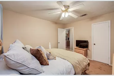 11315 Chelsea Walk Drive, Houston, TX 77066 - Photo 23