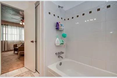 11315 Chelsea Walk Drive, Houston, TX 77066 - Photo 15