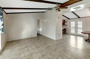 293 Co Rd 406, Edna, TX 77957 - Photo 7