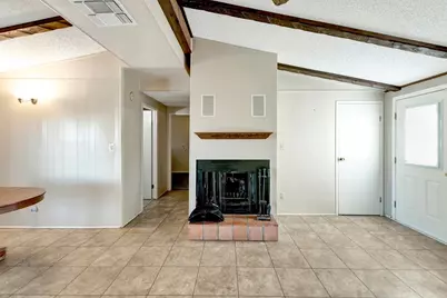 293 County Road 406, Edna, TX 77957 - Photo 9