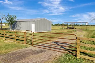 293 Co Rd 406, Edna, TX 77957 - Photo 41