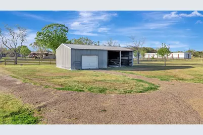 293 County Road 406, Edna, TX 77957 - Photo 39