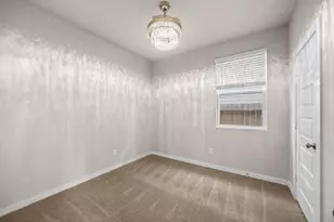 5547 Madden Ln, Houston, TX 77048 - Photo 13