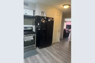 7947 Glenscott Street, Houston, TX 77061 - Photo 3