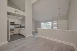 8612 Dairy View Ln, Houston, TX 77072 - Photo 11