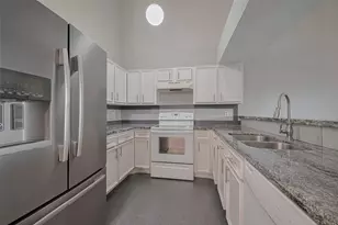 8612 Dairy View Ln, Houston, TX 77072 - Photo 17