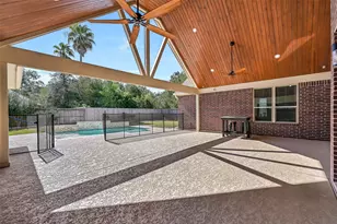 1704 Brill Dr, Friendswood, TX 77546 - Photo 5