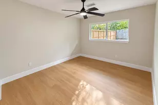 11410 Braewick Dr, Houston, TX 77035 - Photo 15