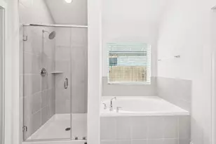 14022 Baikal Mnr Dr, Santa Fe, TX 77510 - Photo 5