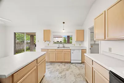 331 Stone Point, New Braunfels, TX 78130 - Photo 9