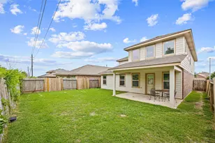 8026 Farthing Ln, Rosharon, TX 77583 - Photo 13