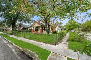 1040 W Cottage St, Houston, TX 77009 - Photo 7