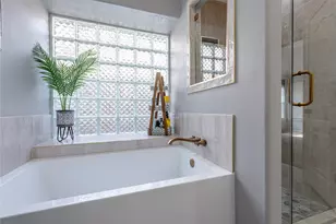 2355 Golden Shores Ln, League City, TX 77573 - Photo 25