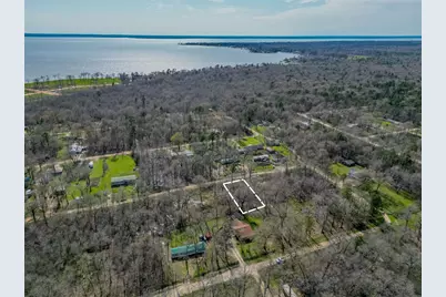 376 Tomahawk Trail, Livingston, TX 77351 - Photo 1