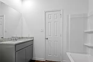 808 Stoney Pt Ln, Dayton, TX 77535 - Photo 5