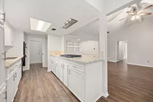 2019 Franklin Cir, Rosenberg, TX 77471 - Photo 7