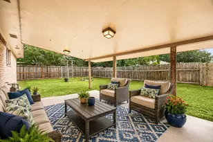 2019 Franklin Cir, Rosenberg, TX 77471 - Photo 17