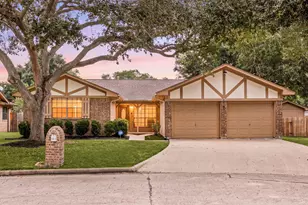 2019 Franklin Cir, Rosenberg, TX 77471 - Photo 19