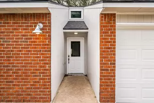 4902 Moody Reef Dr, Bacliff, TX 77518 - Photo 3