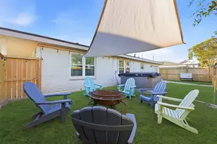 4702 Ave P 1/2, Galveston, TX 77551 - Photo 37