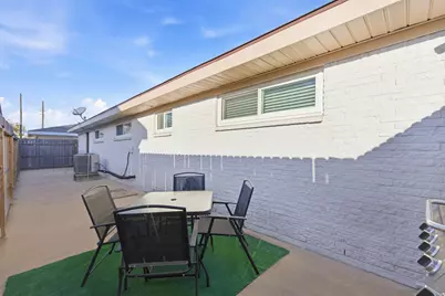 4702 Avenue P 1/2, Galveston, TX 77551 - Photo 35