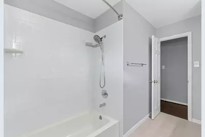 4702 Avenue P 1/2, Galveston, TX 77551 - Photo 27