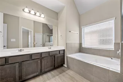 2802 Star Sky Way, Houston, TX 77045 - Photo 19