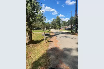 2007 Juanita Street, Dayton, TX 77535 - Photo 3