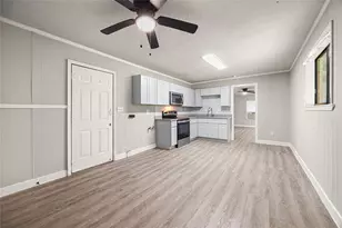 394 County Rd 3378, Cleveland, TX 77327 - Photo 11